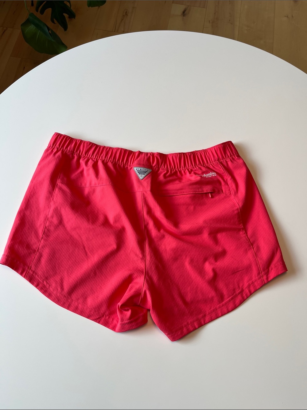 Columbia PFG Pink Elastic Waist Shorts - Picture 5 of 5